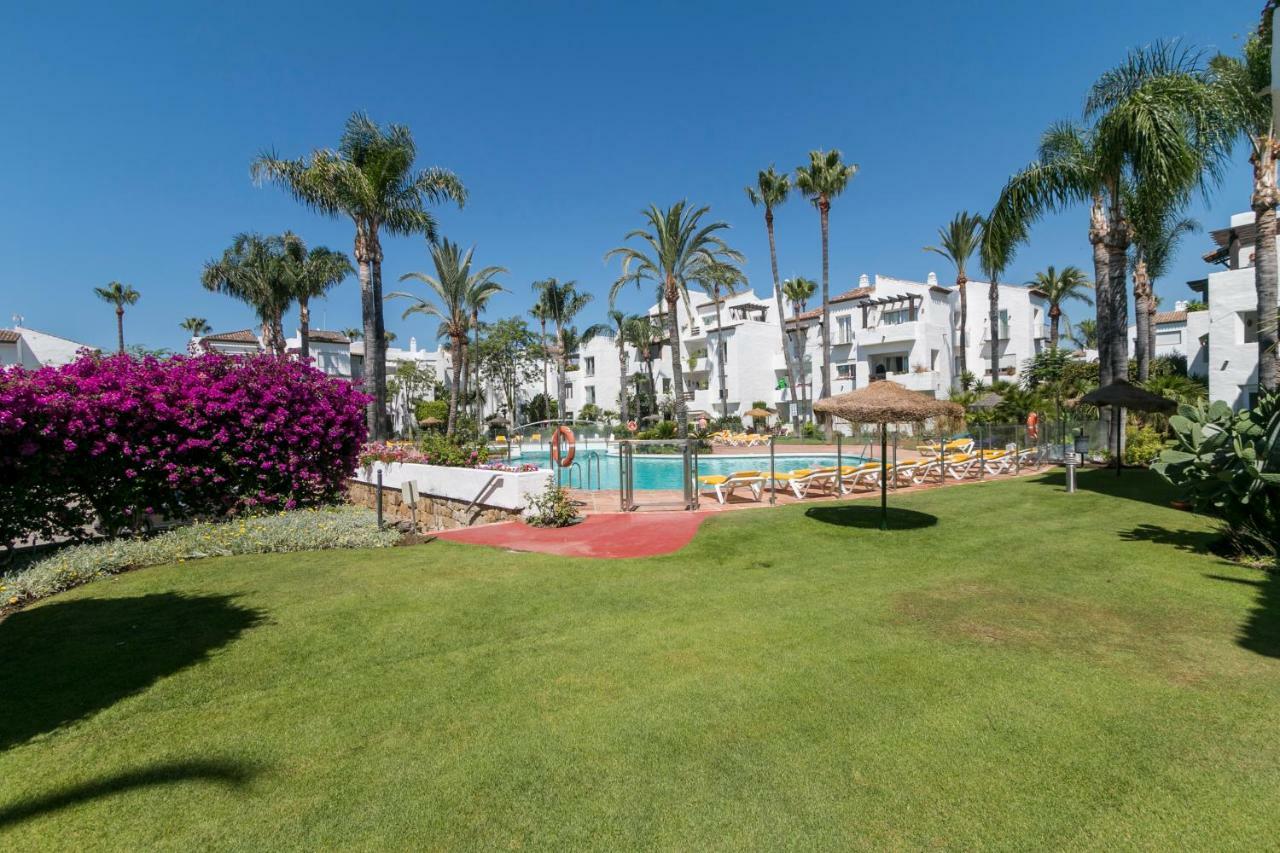 Costa Del Sol Beach Apartment Estepona Exterior photo