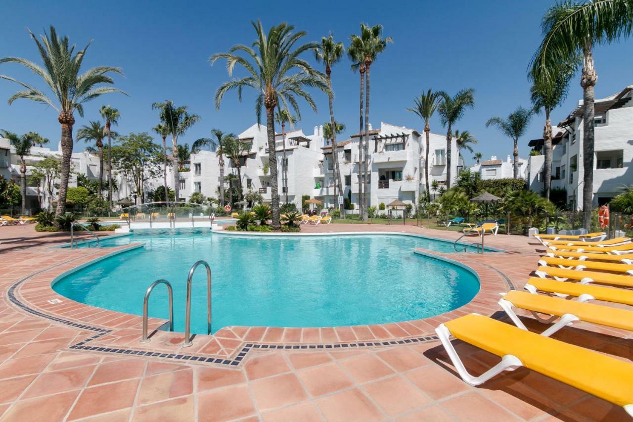 Costa Del Sol Beach Apartment Estepona Exterior photo